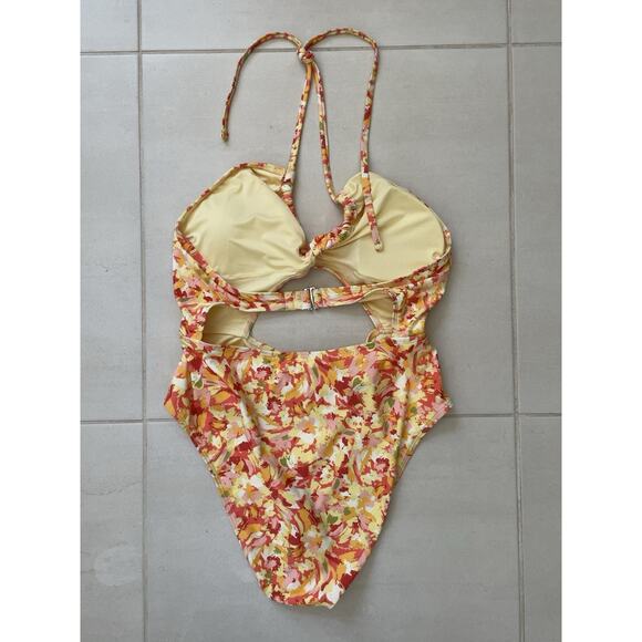 Cupshe Swim One Piece Swimsuit Cut Out Tropical Print Swimwear - Picture 5 of 11